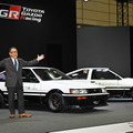 AE86 カローラレビンのEVと、水素エンジンのスプリンタートレノを発表する豊田章男社長