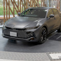 トヨタ・クラウンCROSSOVER RS “Advanced・THE LIMITED-MATTE METAL”