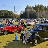 天然芝生の野球場に名車が集合…クラシックカーフェスティバル2024 in 北本総合公園 画像