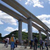 開通前の高速道路本線を歩こう！「新名神高速道路」工事現場見学　3月5日 画像