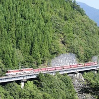 日本一の急勾配、大井川鉄道の90パーミルを歩く　アプト式35周年でツアー企画 画像