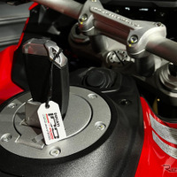 ドゥカティ創立100周年記念、「MAMORIO」とコラボ…20個限りの紛失防止タグ制作 画像