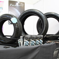 簡単メンテナンスで輝きが持続。防振材のプロ、枚方技研が放つウレタンコーティング「T・キュアシャイン」…IAAE2026 画像