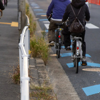 法令違反の自転車と歩行者の事故多発、昨年3200件超、過去20年で最多［新聞ウォッチ］ 画像