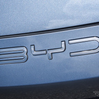 2025年の世界新車販売、中国車が日本車上回り総台数で初の首位［新聞ウォッチ］ 画像