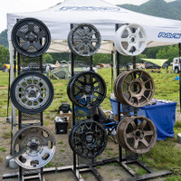 デリカミニからトライトンまで、三菱車の「足元」カスタム…三菱スターキャンプでレイズが提案 画像