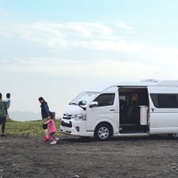 トイファクトリー、「ハイエース」ベースのキャンピングカー受注を「持ち込み架装」に変更…供給見通し不透明で 画像