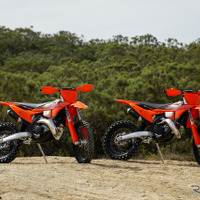 KTM・XC/XC-Fシリーズ6モデル登場、新グラフィックと電子制御を採用　123万9000円から 画像