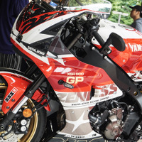 実車マジかっけぇ！…人気ゲーム『ゼンゼロ』仕様のヤマハバイクがSNSで話題に 画像