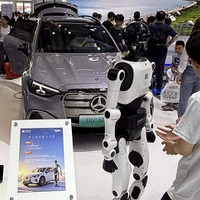 中国ヒト型ロボットの躍進に自動車アフターマーケットの課題解決のヒントを探る…【2026世界ロボット大会】現地取材レポート 画像