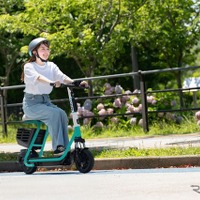 Luupが「電動シートボード」提供開始へ…座席・カゴ付きの特定小型原動機付自転車 画像
