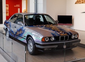 日本画家・加山又造のアートカーも、スロバキアにBMWの名車3台が集結 画像
