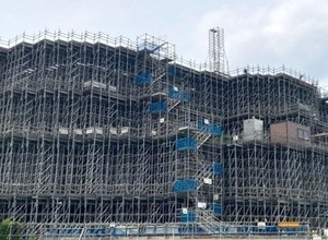高速道路直上70mの岩塊、異例の掘削作業…上信越道・北野牧工事の見学 画像