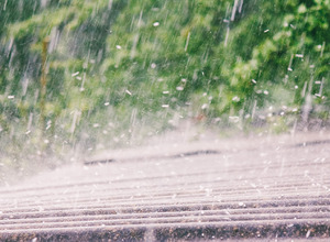 愛車が「雹害」のダメージを受ける前に、対策と修理方法を知る…ショップ選びは慎重に 画像