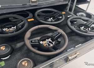 ポルシェ、廃車のプラスチックを再生…ステアリングホイール素材への利用に成功 画像