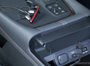 快適な充電環境を構築するには、ケーブル選びも抜かりなく！ 便利な新個性派［特選カーアクセサリー名鑑］ 画像