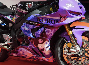 ホンダと「クロミ」鈴鹿8耐参戦！ レースマシンだけじゃないコラボ車両と「巨大キティちゃん」 画像