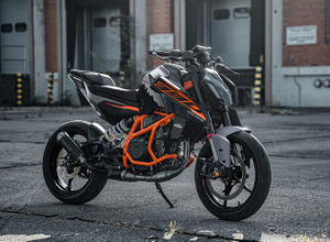 KTM「390 DUKE」2026年モデル…自社開発WPブレーキと5インチTFT搭載　82万9000円 画像