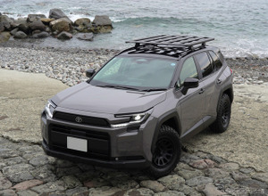 ライノラック、新型トヨタ『RAV4』専用ルーフラックキット発売…ボルトオン取付で高さを抑えた設計 画像