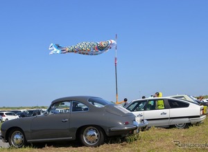 全長100メートルのジャンボこいのぼりと名車がコラボ…第12回KAZOクラシックカーフェスタ 画像