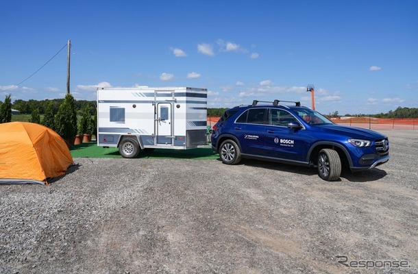 ボッシュの次世代の駐車技術「Anywhere parking trailer」のデモンストレーション