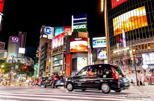 東京といえばこの街並み、渋谷のスクランブル