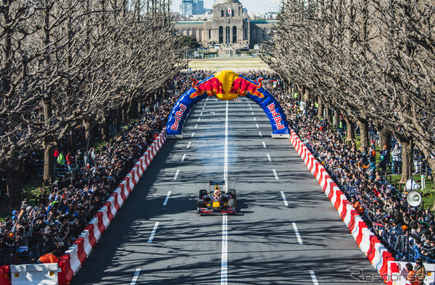 2019年に明治神宮外苑で開催したRed Bull Showrun