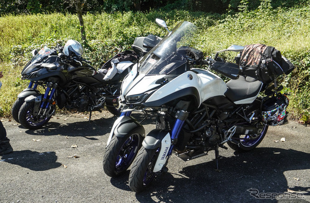 さまざまなバイクが並んだ「My Yamaha Motor cafe」。世にも珍しい「白いナイケン」の姿も