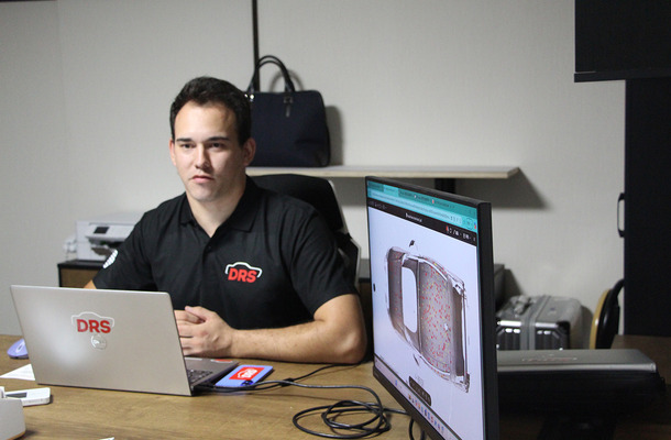 デントリペア業界に黒船襲来！PDRは職人技からAI精度へ