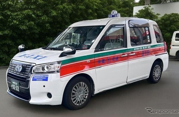 沖東交通のタクシー車両