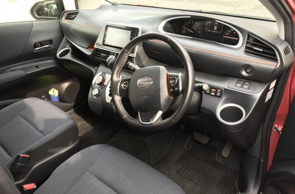 冬の洗車が億劫な日に！ 車内でできるダッシュボード復活メンテ～Weeklyメンテナンス～