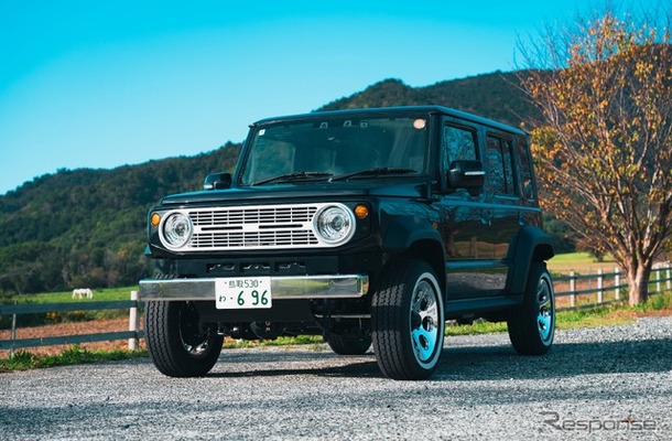 スズキ・ジムニーの「鈴ライトグリル」装着車