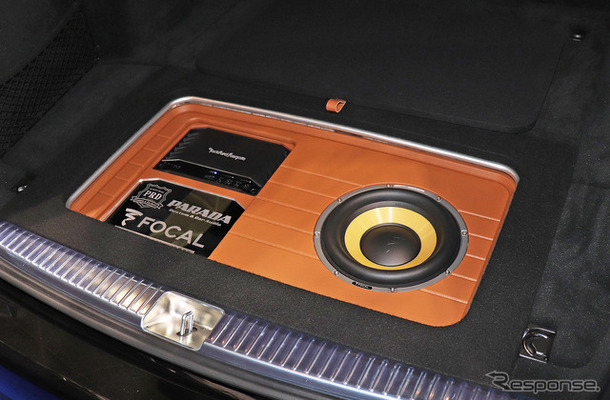 「カーオーディオ・プロショップ」にて製作されたオーディオカーの一例（製作ショップ：パラダ＜福井県＞）。