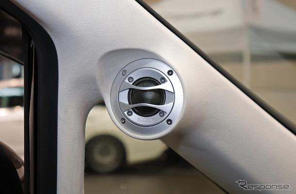 『カーファイ』（神奈川県川崎市）にて製作されたオーディオカーの一例。