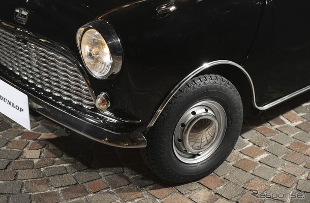 ダンロップブランドのタイヤ「SP4(エスピーフォー)」