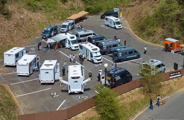 大型キャンピングカーの保管場所として活躍するモータープール施設『陸のマリーナ』