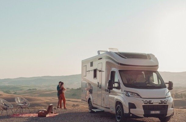 LAIKA｜Ecovip L 2009