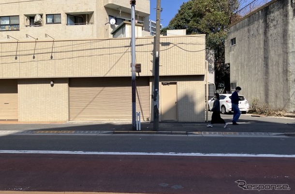 短いガードレール（東京都墨田区）