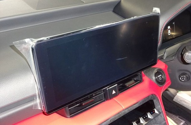 レクサス・IS300h搭載のコネクティッドナビ対応 12.3インチディスプレイオーディオPlus