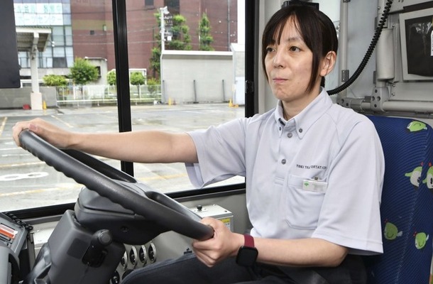 6月1日から都営交通の制服にポロシャツを導入