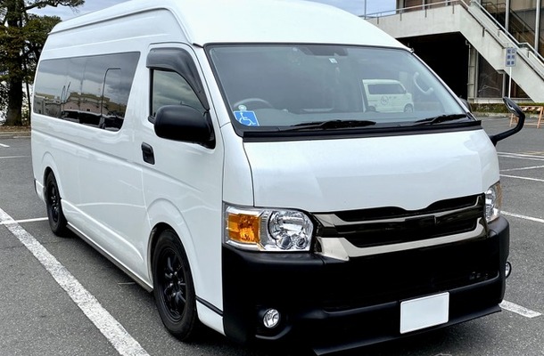 車の黒樹脂パーツが白くなる原因と対策、洗車後に差が出るメンテナンス方法～Weeklyメンテナンス～