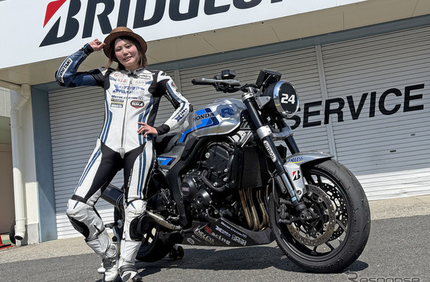 CB1000F WITH MEレーサーと、“ことりちゃん”こと小鳥遊レイラ