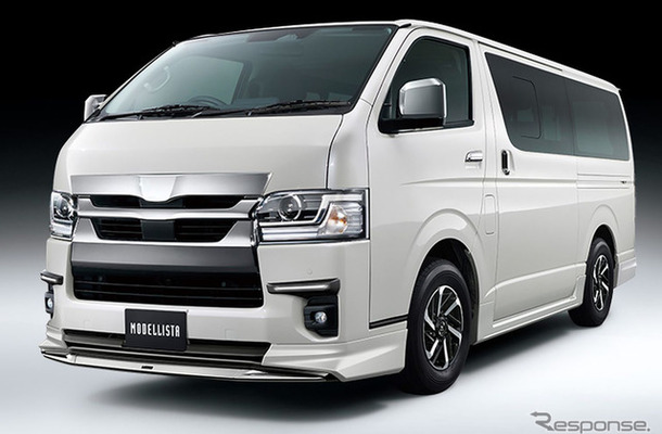 トヨタ・ハイエース用カスタマイズアイテム装着車