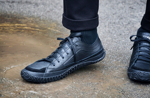 SEAL × SPINGLE Waterproof SNEAKER