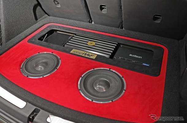 ラゲッジを開けたら別世界！ MINIクロスオーバーに仕込んだコンペ仕様カーオーディオ［Pro Shop インストール・レビュー］by SOUND WAVE　前編