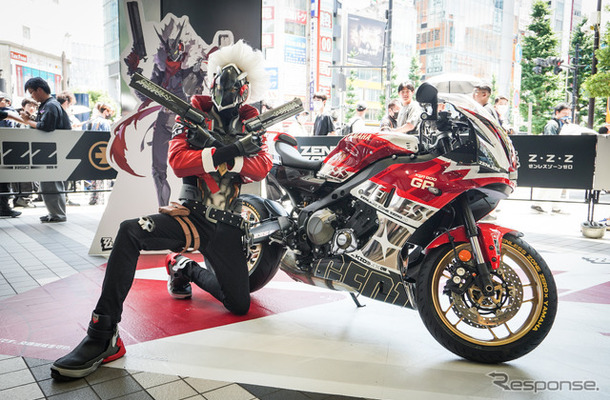 『ゼンレスゾーンゼロ』の人気キャラ「ビリー・キッド」とコラボ仕様のヤマハ『XSR900 GP』