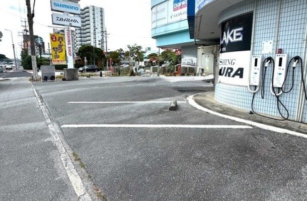 沖縄の釣具店「シーランド」がEV普通充電器を導入