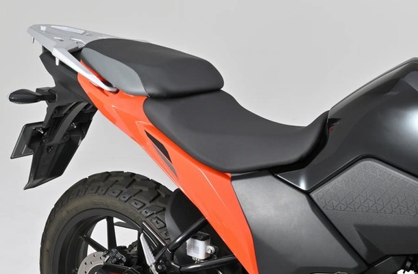 スズキ『Vストローム250SX』（2023～2025年式）向け「快適ローダウンシート」