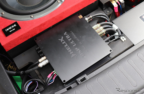 外付け「DSP」がシステムに組み込まれたオーディオカーの一例（製作ショップ:M.E.I.＜広島県＞）。