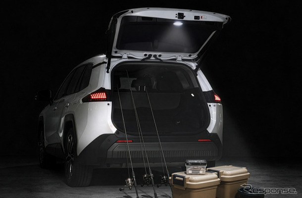 クラフトワークス『RAV4』60系専用「LED増設ラゲッジランプ」